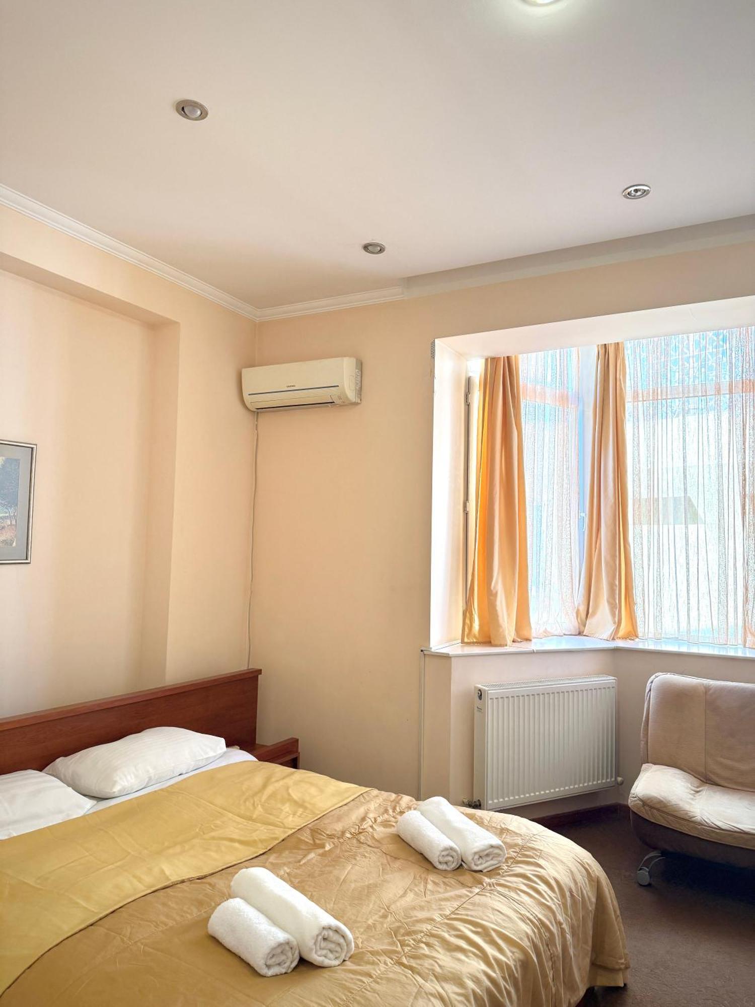 Hotel Vake Tbilisi Eksteriør billede